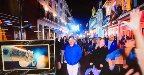 ESPN shows woman flashing her breast on Bourbon Street。